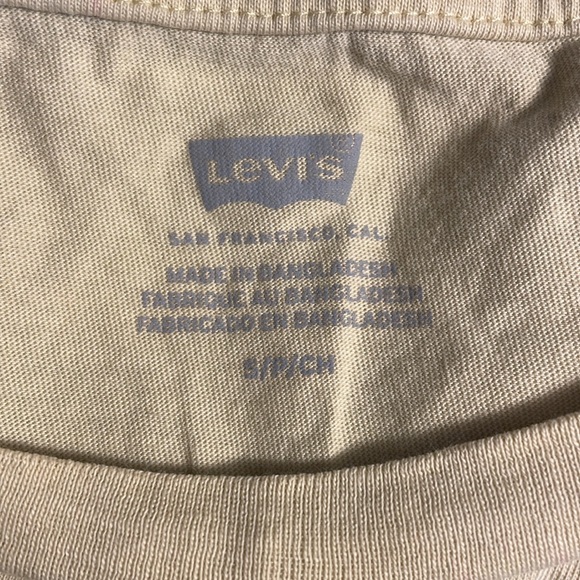 Women’s Levi’s T-shirt - Picture 2 of 4